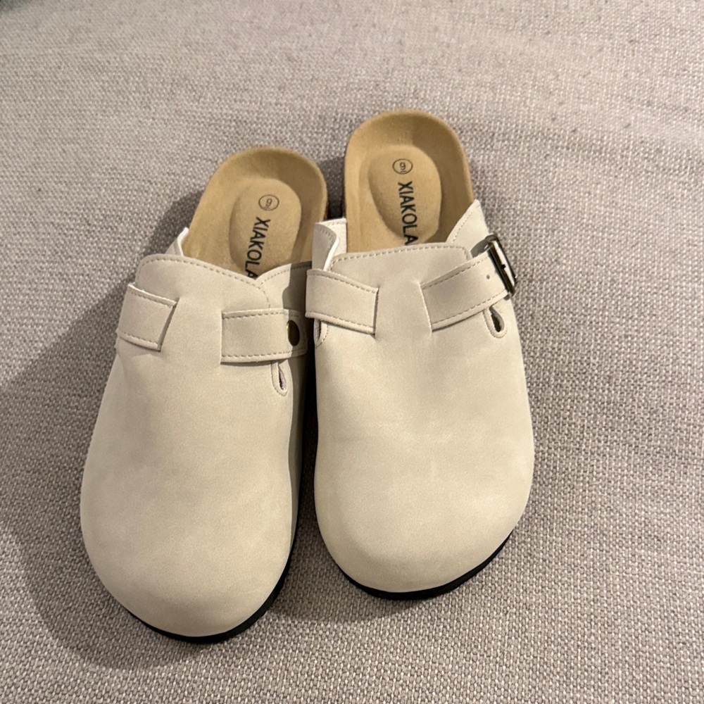 Amazon Women's Cream Mules with Buckle